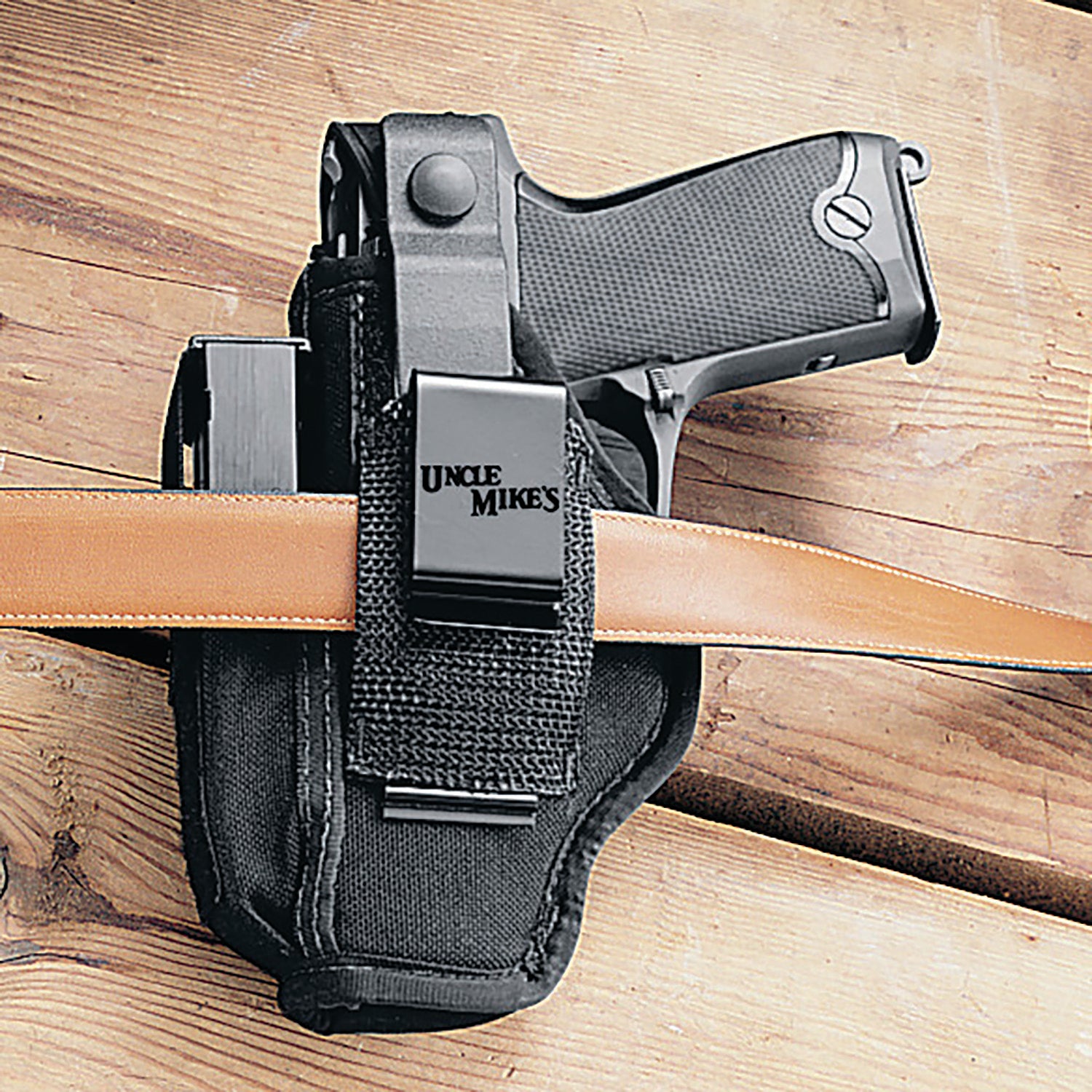 UNC 7002-0 AMB HIP HLSTR W/BLTCLIP  S2
