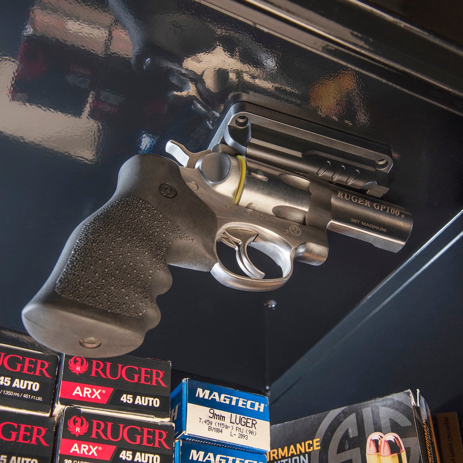 ALLEN 5648   GUN READY RAIL GUN MAGNET         BLK