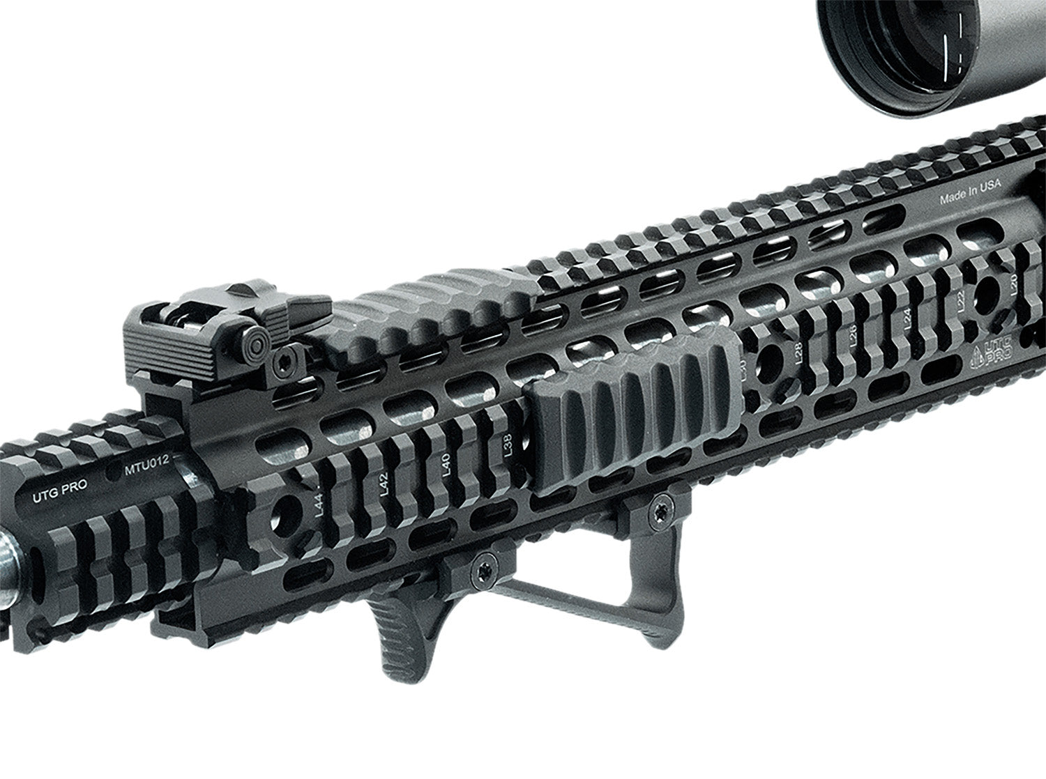 UTG MT-AFGP01      ULTRA SLIM ANGLED FOREGRP PIC